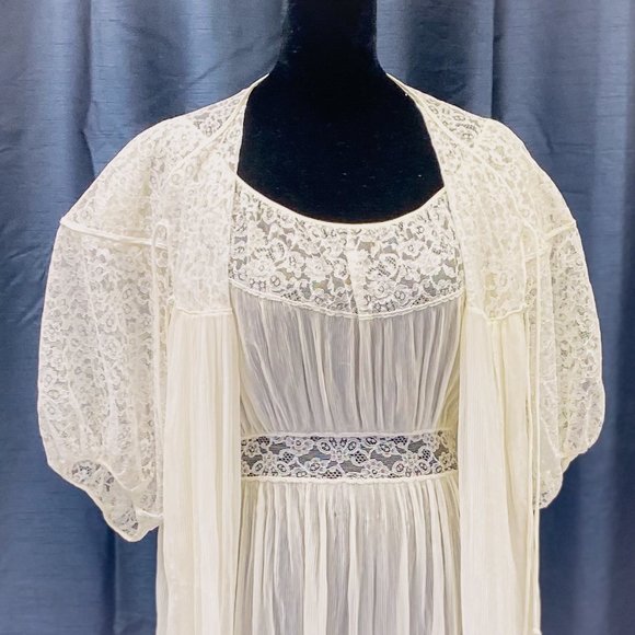 Women’s Vanity Fair Chiffon Peignoir Nightgown 40s 50s Barbizon Flattery Brand - Picture 5 of 15